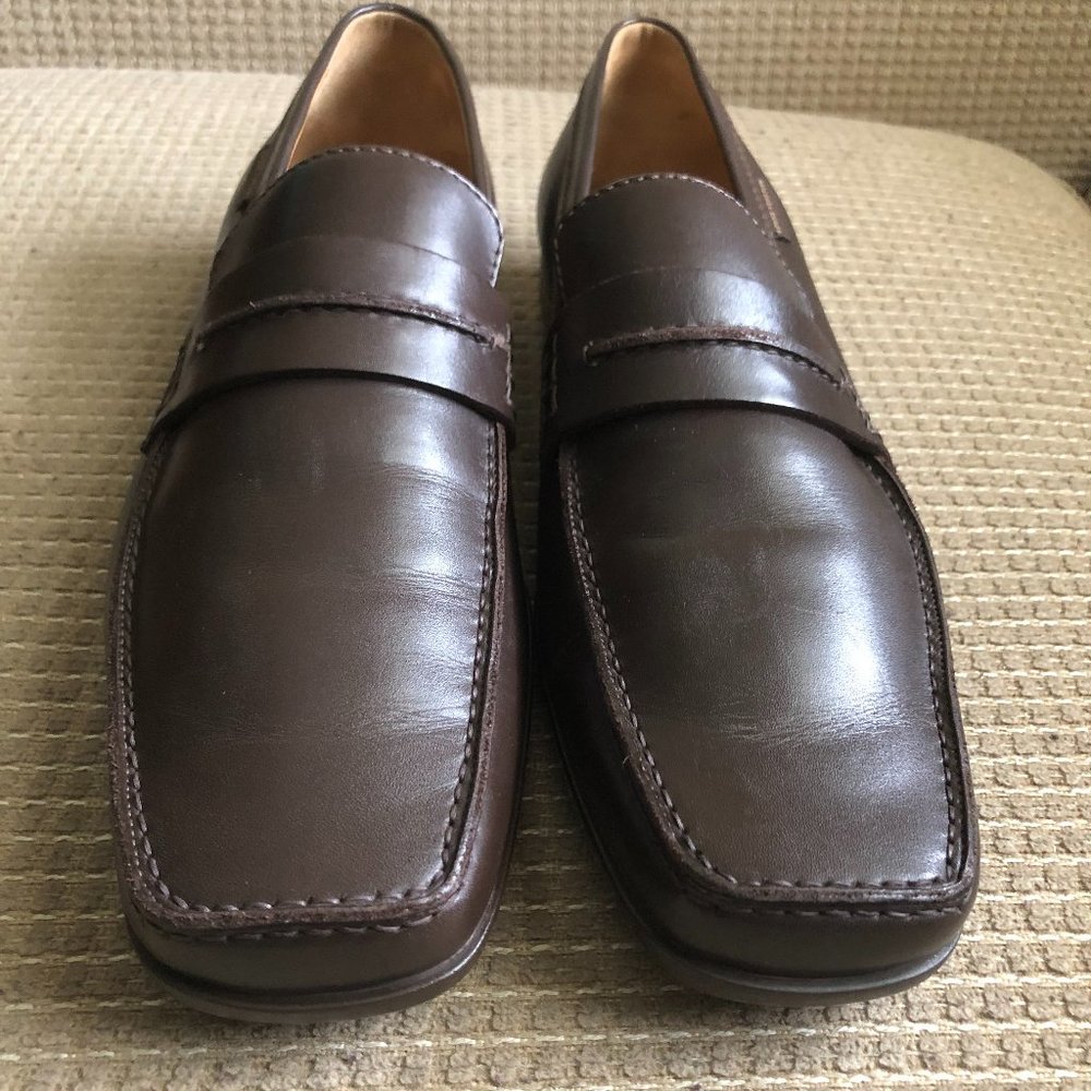 Louis Vuitton Men's Brown Loafers - Picture 3 of 15